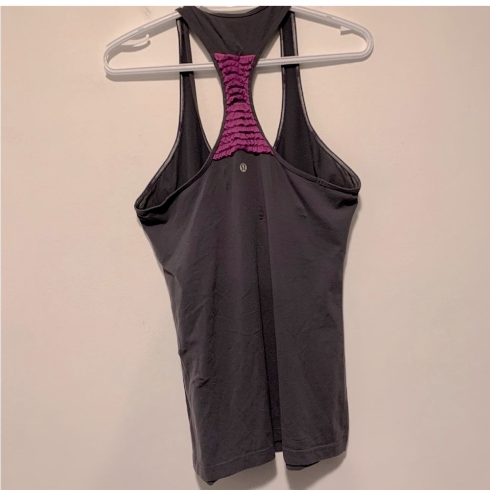 Lululemon Cool Racerback Ruffle Coal / Purple - Picture 3 of 8
